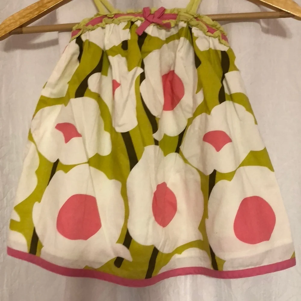 ☘️Genuine Kids from Oshkosh 12 M 2piece set GUC green and white floral